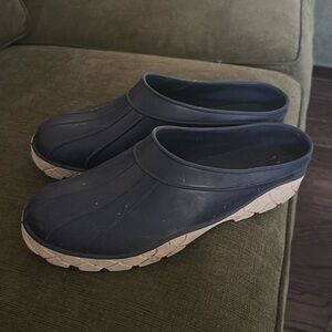 Rubber garden shoes